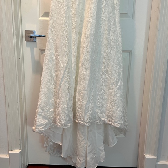 Allover Lace Tank Sheath Wedding Dress
GALINA WG3916 David’s bridal - Picture 8 of 14